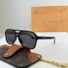 Picture of Louis Vuitton Sunglasses _SKUfw76771350fw